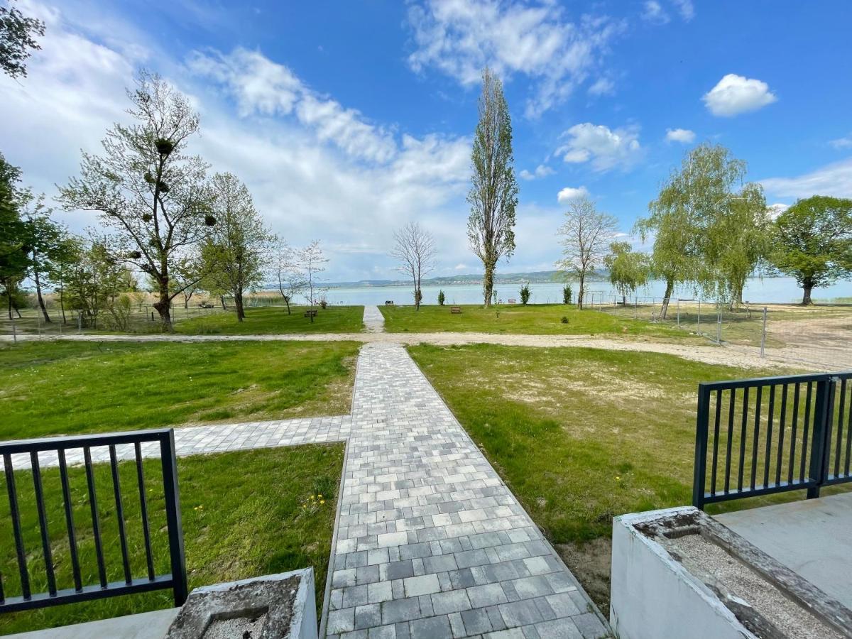 Gyoengybagoly Apartman Balatonberény Exterior foto
